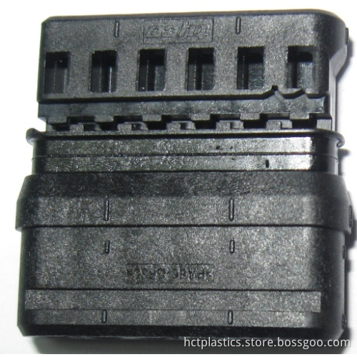 High Quality Low Price Excellent Service Injection Plastic Mold (HM12018)